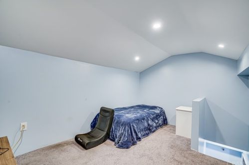 18164 Sundowner Way, Santa Clarita CA  91387-3069 exterior