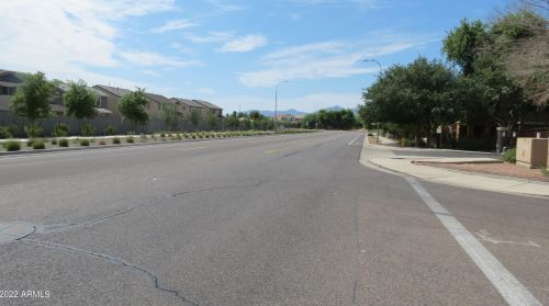 501 111th Dr, Avondale AZ  85323-7943 exterior
