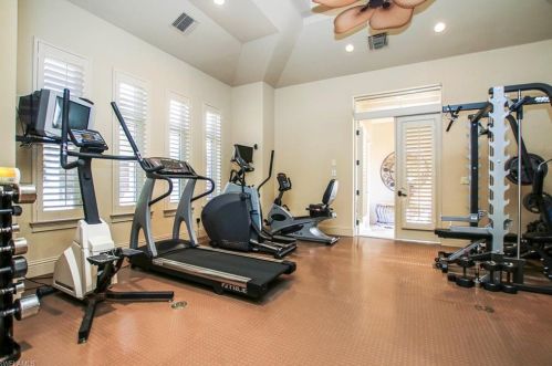 3657 Bay Crk Dr, Bonita Springs FL 34134-1910 exterior