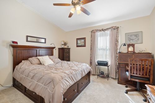 7044 Clubview Dr, Bridgeville PA  15017-1097 exterior