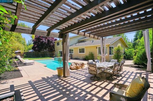 809 Contada Cir, Danville CA  94526-3535 exterior