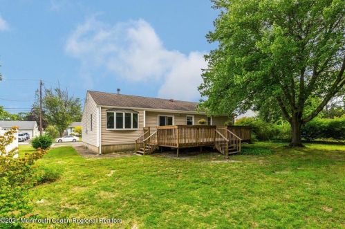 115 Taft Dr, Bricktown NJ  08724-2725 exterior