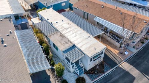 195 Tierra Rejada Rd, Simi Valley CA  93065-0821 exterior