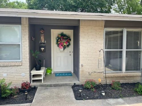 1315 Floyd Rd, Richardson TX  75080-4102 exterior
