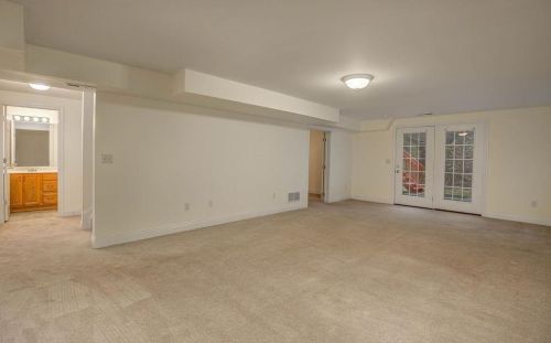 230 Northridge Dr, Miami OH  45056-8867 exterior