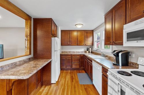 15 Crestview St, Keene NH  03431-2607 exterior