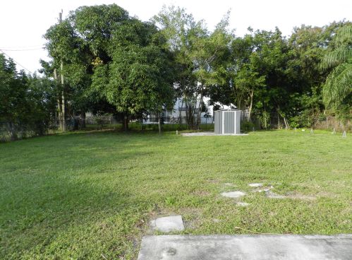 5135 Sunrise Blvd, Delray Beach, FL 33484-1117