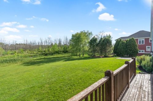 1465 Glen Oaks Ln, Thiensville WI  53092-2954 exterior