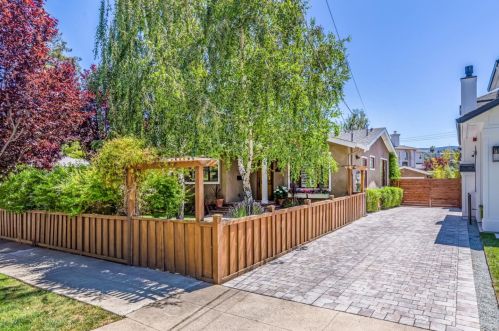 542 Quartz St, Redwood City CA  94062-2228 exterior