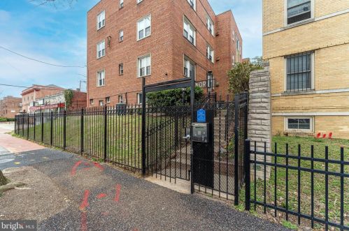 33 Kennedy St, Washington, DC 20011-5223