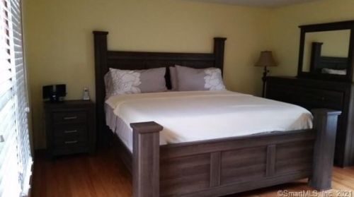 55 Pine River Rd, North Haven CT  06473-3312 exterior