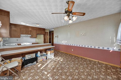 736 Prospect Ave, Lees Cross Roads PA  17257-8909 exterior