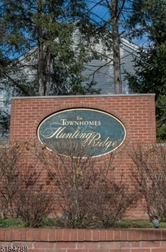 127 Gladstone Dr, Parsippany NJ  07054-3422 exterior