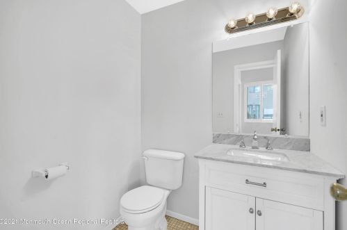 716 Sandra Pl, Bricktown NJ 08724-7047 exterior