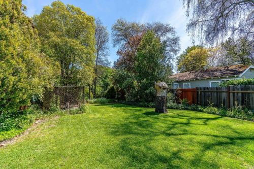 753 Oak St, Ukiah CA  95482-3901 exterior