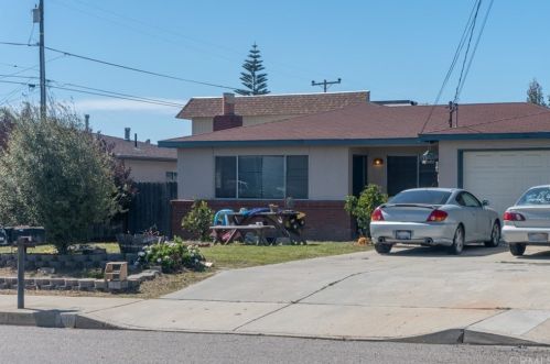 458 14th St, Pismo Beach, CA 93433-1846