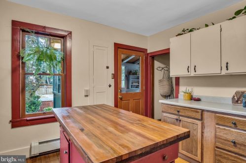 125 Parker St, Carlisle PA  17013-2821 exterior