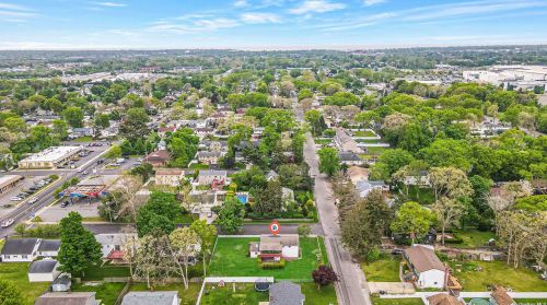 35 Texas Ave, Bayshore, NY 11706-5228