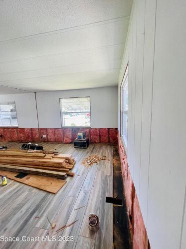 706 Barefoot Blvd, Sebastian FL  32976-7303 exterior