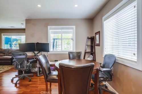 3753 Snowden Ave, Long Beach CA  90808-2226 exterior