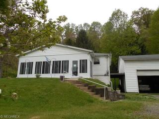 6918 Mount Pleasant Rd, Lindentree, OH 44656-8990