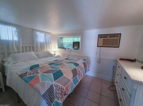 738 Matanzas Ct, Fort Myers Beach FL  33931-2120 exterior