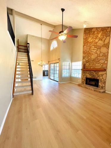 601 Mission Cir, Irving TX  75063-4578 exterior