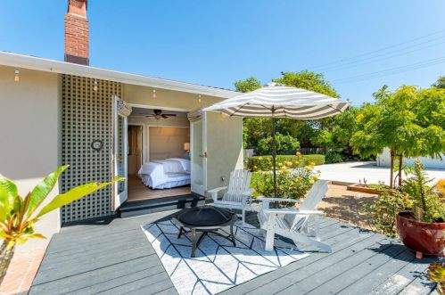 2109 Gillespie St, Santa Barbara CA  93101-4649 exterior