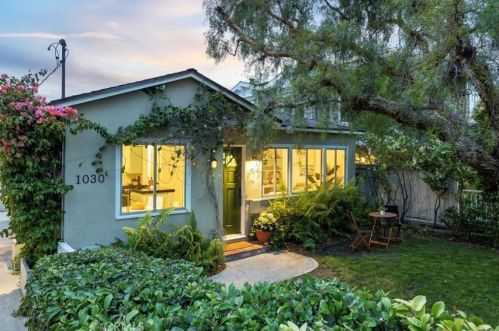 1030 Avenue A, Redondo Beach, CA 90277-4818