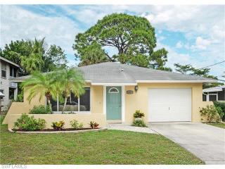57 Shores Ave, Naples, FL 34110-1607