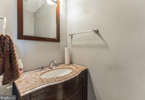 131 Toledo Ln, Willingboro NJ  08046-3722 exterior