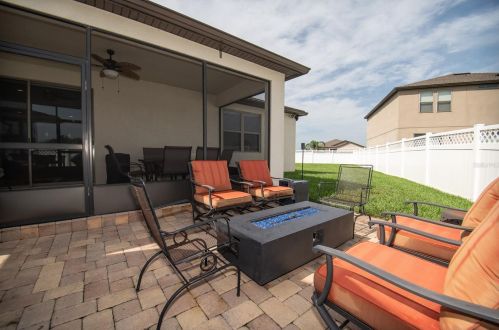 8735 Hinsdale Heights Dr, Polk City FL  33868-6010 exterior