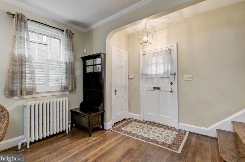 5435 30th Pl, Washington, DC 20015-1251