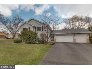 16366 Griffon Trl, Lakeville, MN 55044-9063