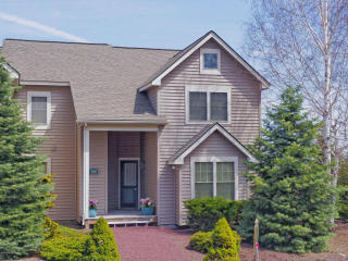 380 Linden Ct, Tannersville, PA 18372-9615