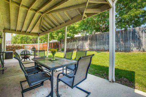 7704 Settlement Dr, Denton TX  76210-7119 exterior