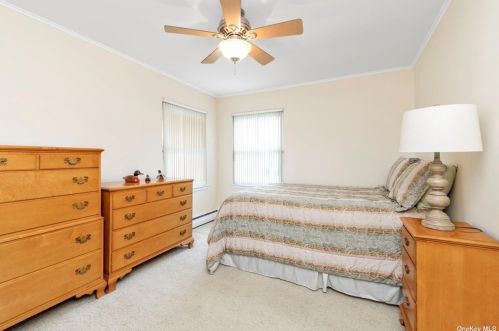 34 Forsythia Ln, Muttontown NY  11753-2337 exterior