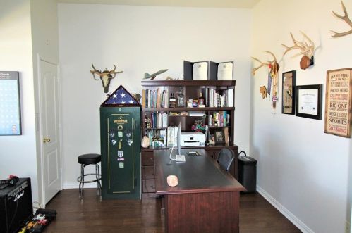 2404 Champlain Ln, Denton TX  76210-3357 exterior