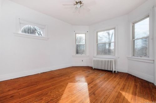 29 Battle Ave, White Plains NY  10606-1401 exterior