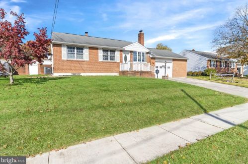 2213 Downing Ln, Wilmington DE  19804-3612 exterior