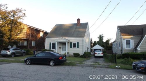 35 Marcel St, Bridgeport, CT 06606-2208