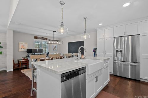 25062 Green Mill Ave, Santa Clarita, CA 91321-3453