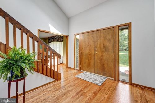 813 Marlboro Spring Rd, Kennett Sq PA  19348-1313 exterior