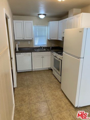 44606 Date Ave, Lancaster CA 93534-3516 exterior