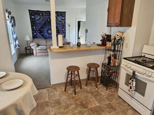 1010 Gallagher St, Green Bay, WI 54303-3832