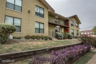 810 Blaylock Dr, Dallas TX  75203-1386 exterior