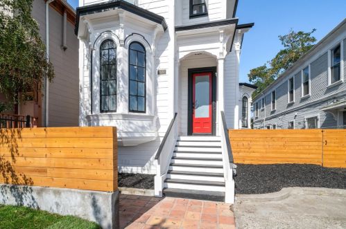 1433 Adeline St, Oakland CA  94607-2800 exterior