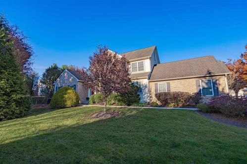 6026 Eli Cir, Macungie, PA 18062-8215