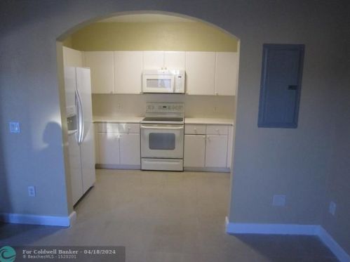 15603 41st St, Hollywood FL 33027-4810 exterior