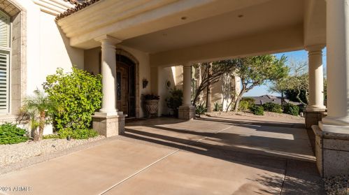 15645 7 St, Phoenix AZ 85014-4142 exterior